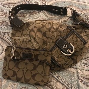 Coach signature selling as a bundle